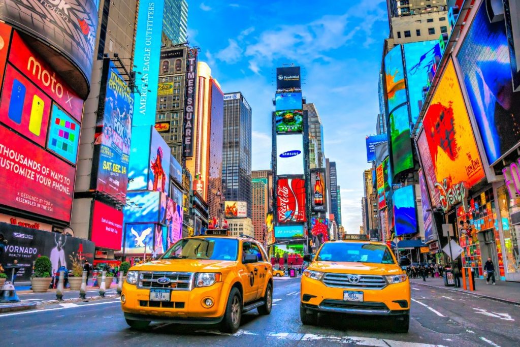 Náměstí Times Square je plné života každičký den v roce.