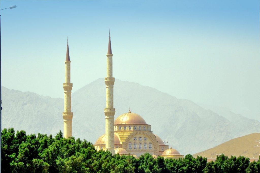 Mešita v Muscatu, severní Omán.