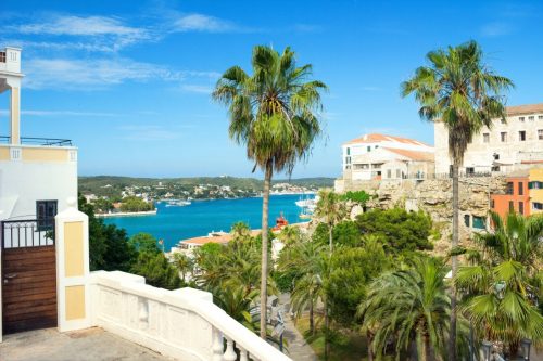 Hlavní město Menorcy - Mahón se pyšní druhým největším přírodním přístavem na světě.