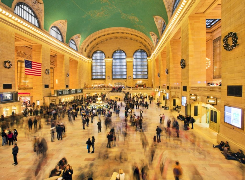 Vánoční atmosféra na hlavním nádraží Grand Central Terminal v New Yorku.