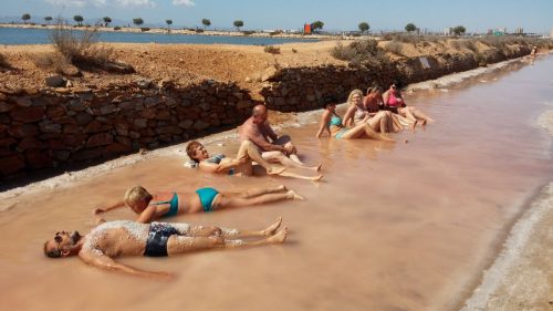 Solná říčka vytékající se salin, jejíž voda má blahodárné účinky především na kůži