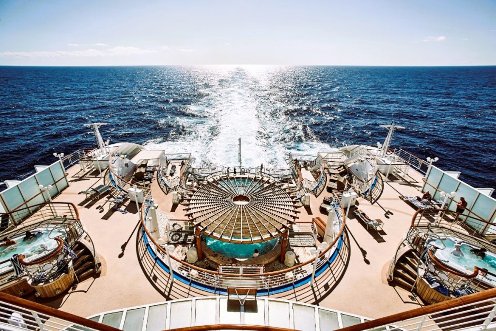 Loď Diamond Princess - výhled z lodi na širé moře