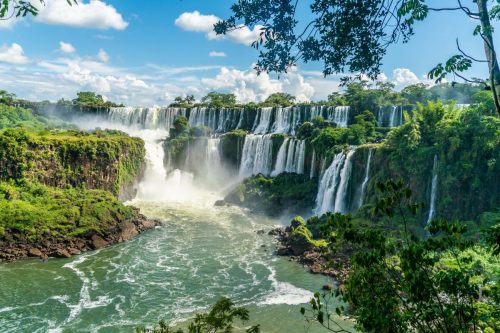 Část Vodopádů Iguazu z Argentinského Národního Parku