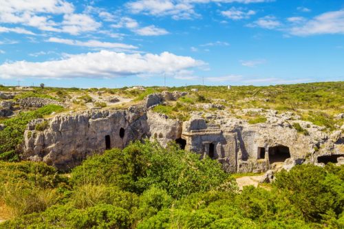 Nekropole Cala Morell na Menorce