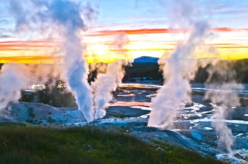 Fascinující svět vroucí země Norris Geyser Basin