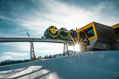 Jízda nejstrmější pozemní lanovkou na světě je zážitek